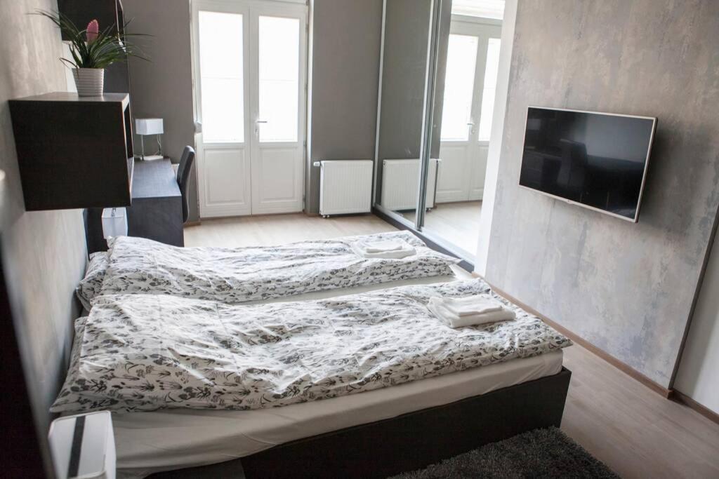 Apartment Downtown Ulloi 3 บูดาเปสต์ ภายนอก รูปภาพ