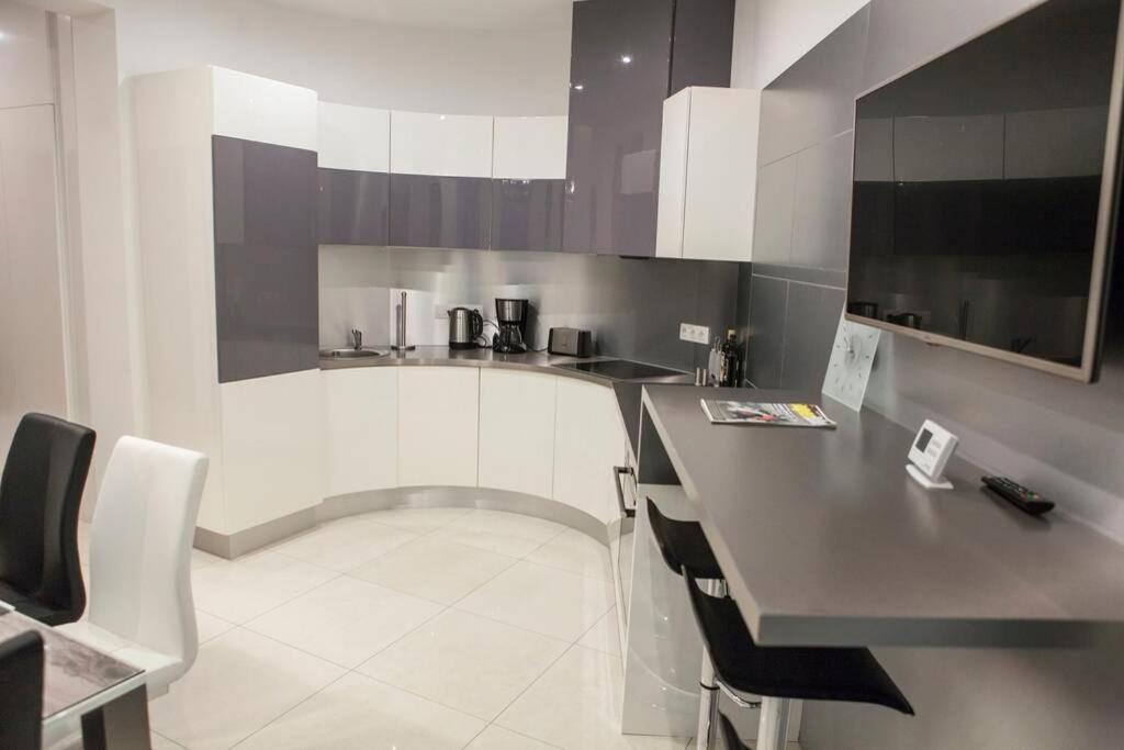 Apartment Downtown Ulloi 3 บูดาเปสต์ ภายนอก รูปภาพ