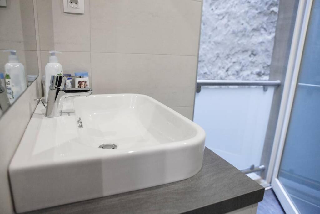 Apartment Downtown Ulloi 3 บูดาเปสต์ ภายนอก รูปภาพ